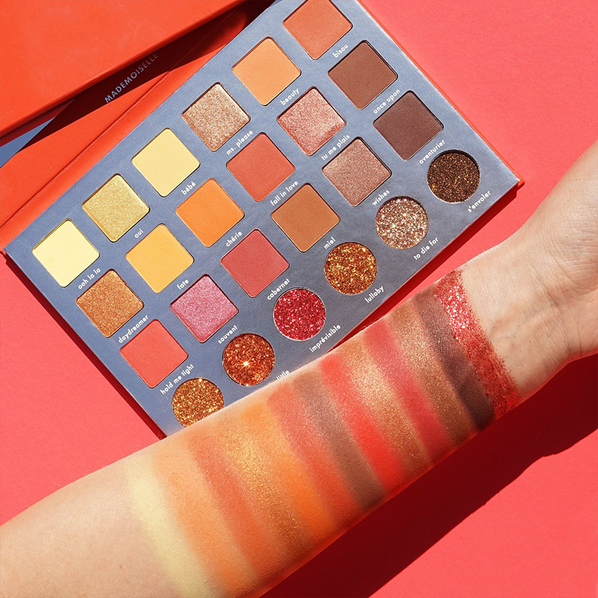 ES119 MADEMOISELLE SHADOW PALETTE2.jpg