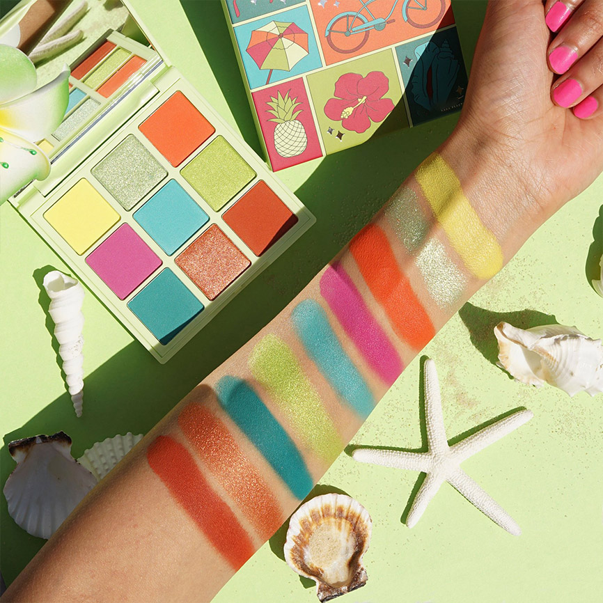 ES123 BEACH BUM SHADOW PALETTE2.jpg